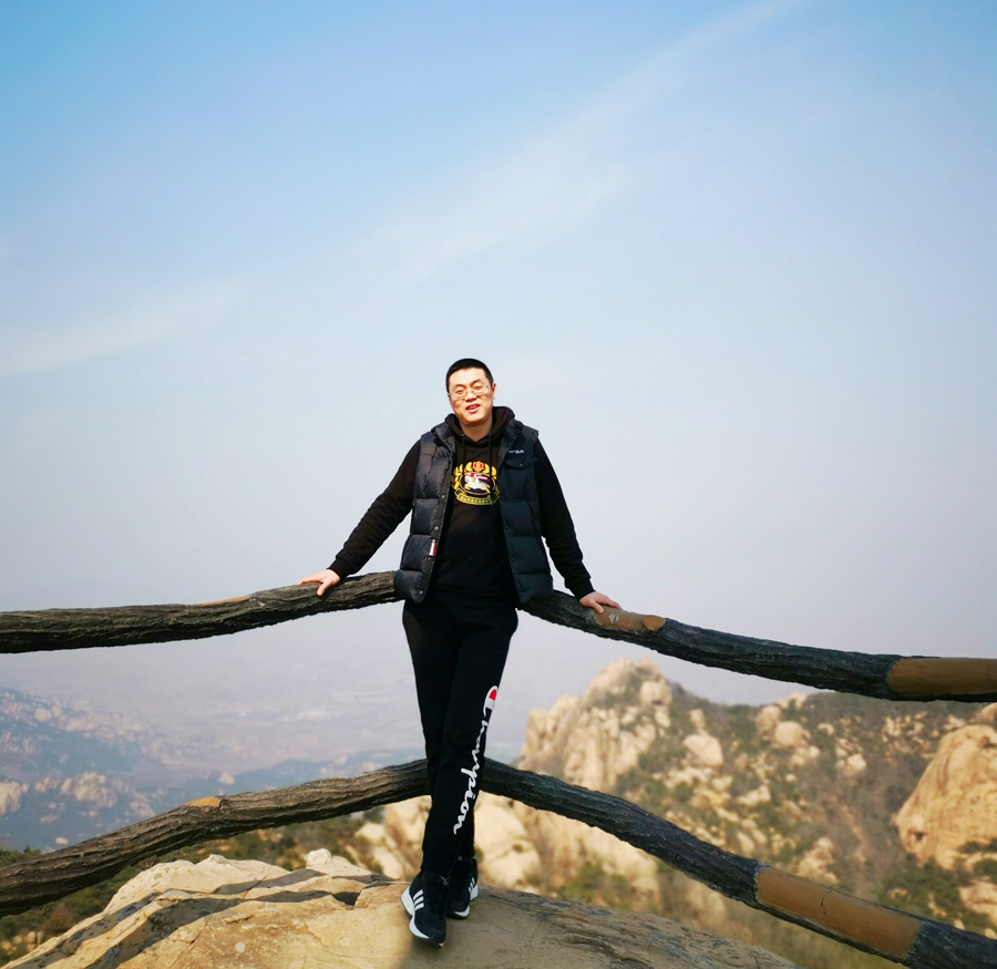 2022年度bevictor伟德官网金牛奋斗者——董真奇