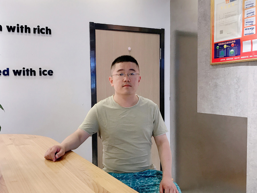 2022年度bevictor伟德官网金牛奋斗者—— 段良鹏