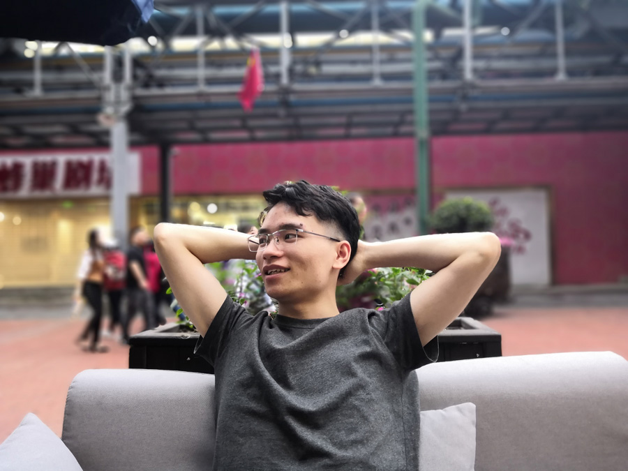 2022年度bevictor伟德官网优秀科技奋斗者——张  锋