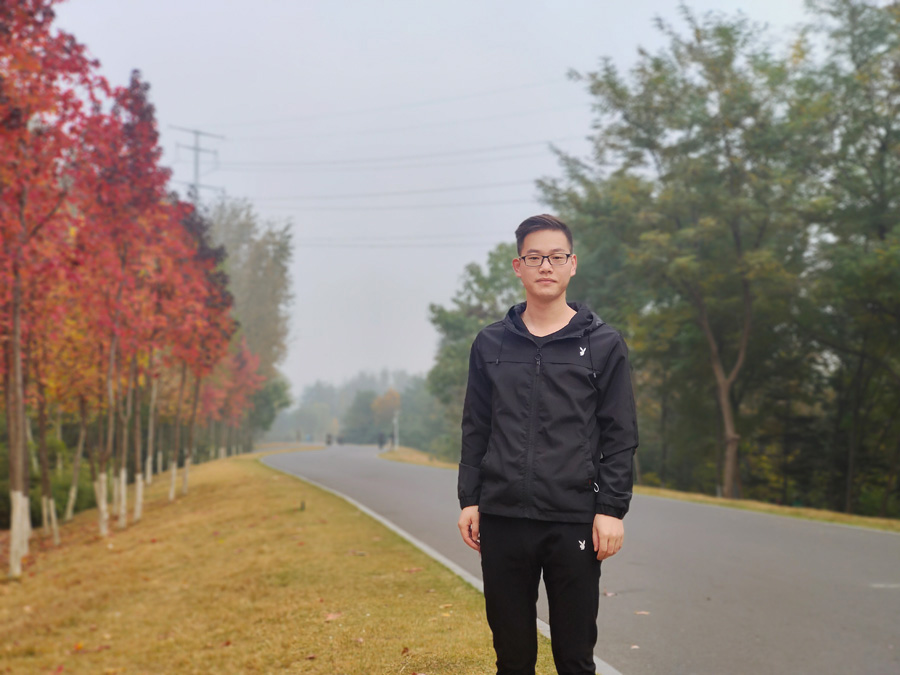 2022年度bevictor伟德官网优秀科技奋斗者——张潇潇