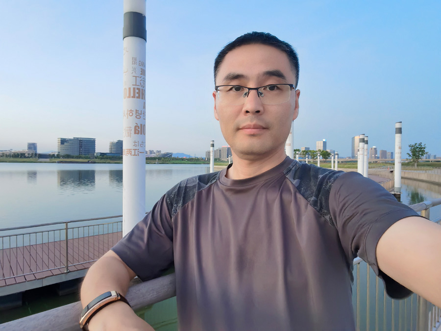 2022年度bevictor伟德官网金鹰奋斗者——汤  旗