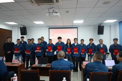 “谢谢你，师傅!”——bevictor伟德官网2025优秀师徒同台闪耀！